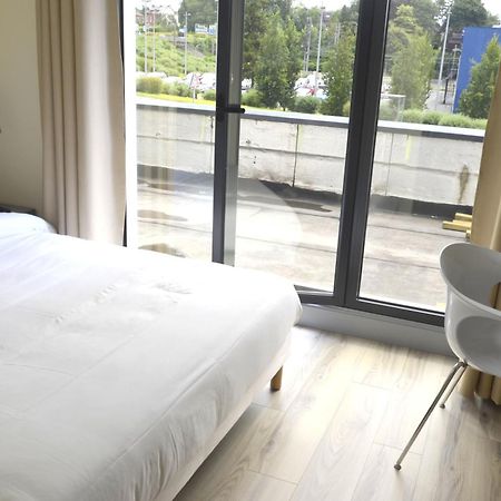 Le Grand Hotel Maubeuge Bagian luar foto