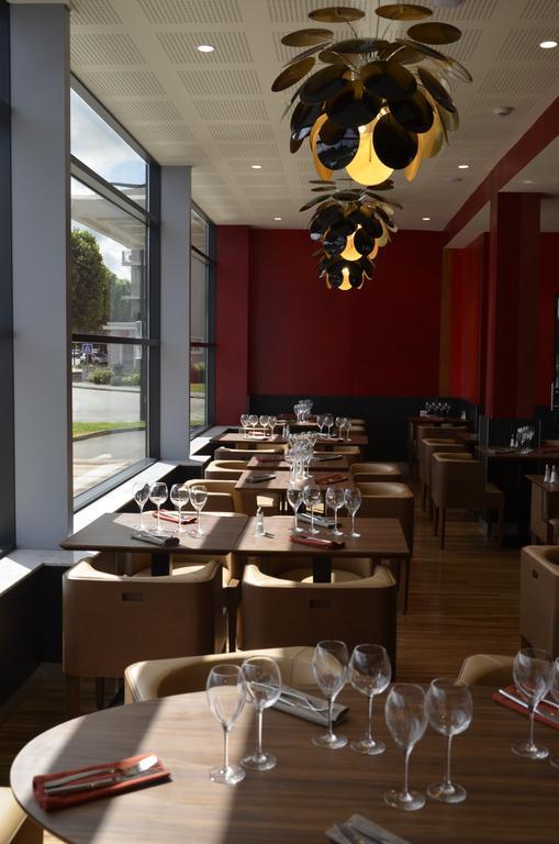 Le Grand Hotel Maubeuge Bagian luar foto