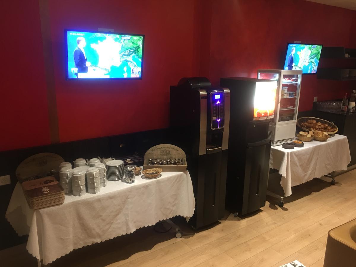 Le Grand Hotel Maubeuge Bagian luar foto