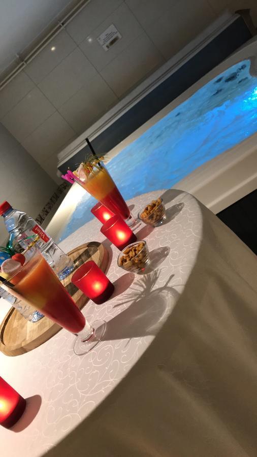 Le Grand Hotel Maubeuge Bagian luar foto