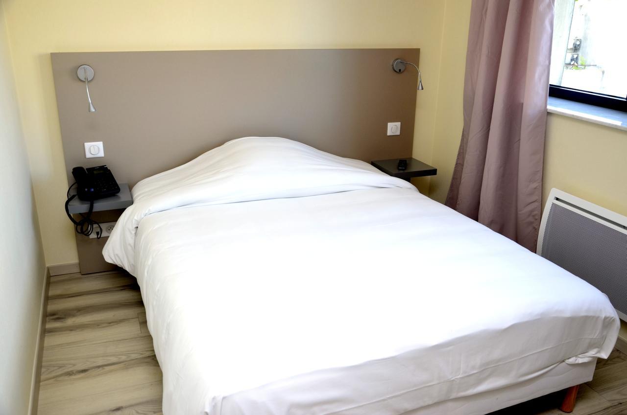 Le Grand Hotel Maubeuge Bagian luar foto